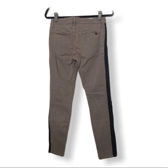 Joe's SZ 28 skinny jeans with a black stripe - Picture 3 of 5